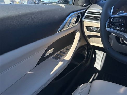 New 2026 BMW 430i xDrive Convertible w/ Premium Package image 20
