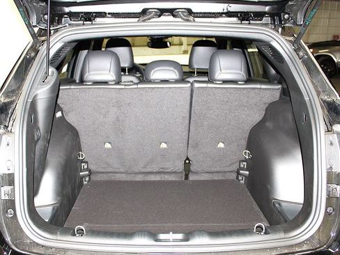 New 2026 Jeep Compass Limited image 34