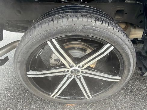 Used 2022 Chevrolet Silverado 1500 LT image 17