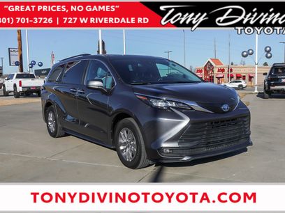 Used 2025 Toyota Sienna XLE