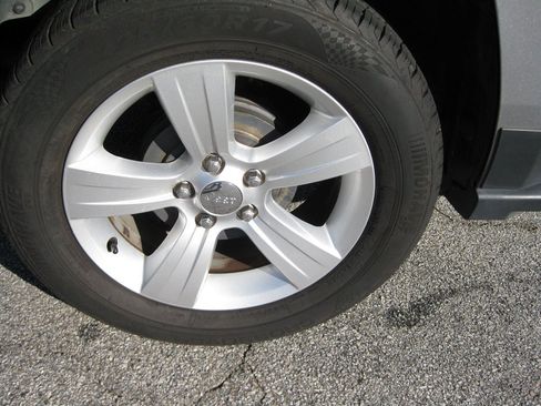 Used 2015 Jeep Patriot Sport w/ Power Value Group image 9