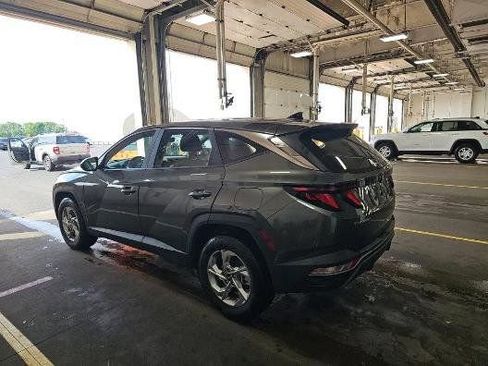 Used 2023 Hyundai Tucson SE AWD/4WD image 3