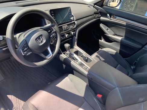 Used 2019 Honda Accord LX image 9