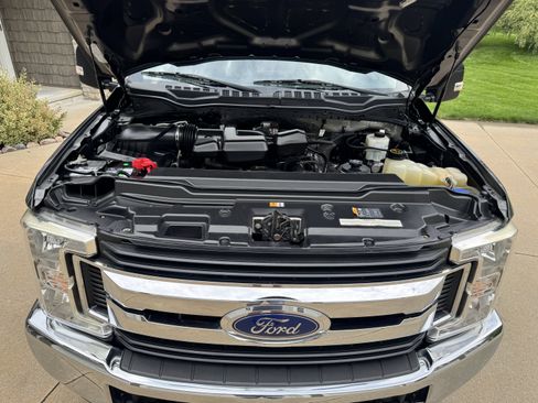 Used 2019 Ford F250 XL w/ STX Appearance Package AWD/4WD image 22