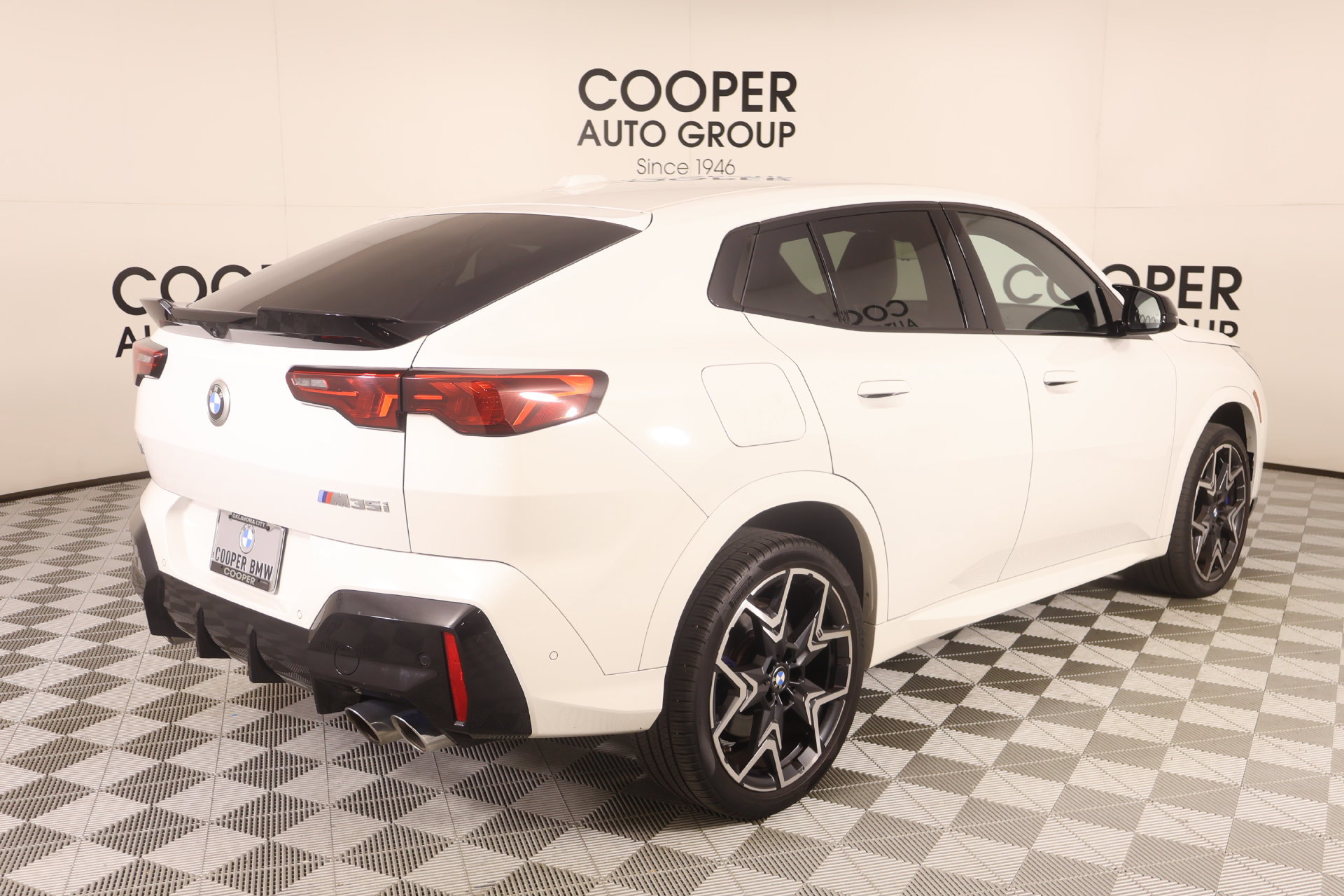 Used 2024 BMW X2 M35i AWD/4WD image 21