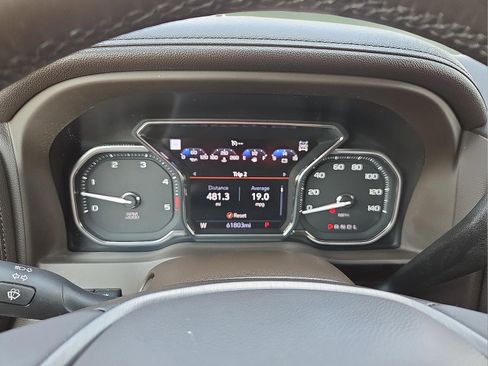 Used 2022 GMC Sierra 2500 Denali w/ Denali Ultimate Package AWD/4WD image 23