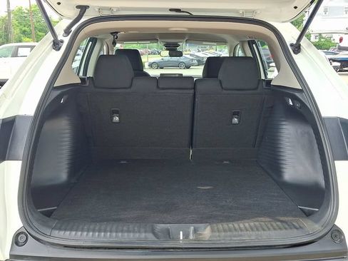 Used 2025 Honda HR-V LX image 28