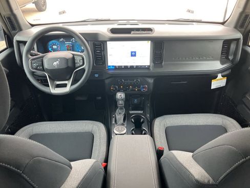 New 2025 Ford Bronco 4-Door image 22