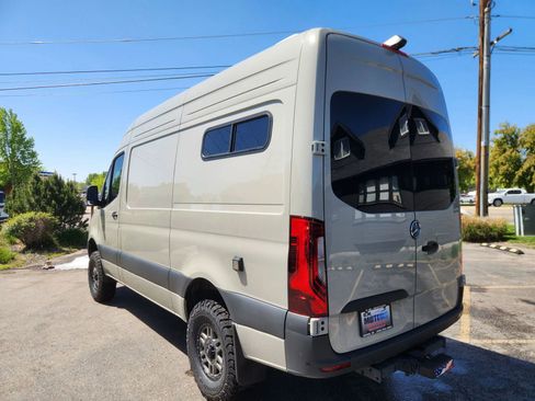 Used 2024 Mercedes-Benz Sprinter 2500 image 32