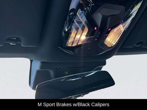 Used 2023 BMW 760i xDrive w/ Parking Assistance Package image 9