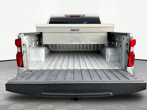 Used 2022 Chevrolet Silverado 1500 Custom AWD/4WD image 7