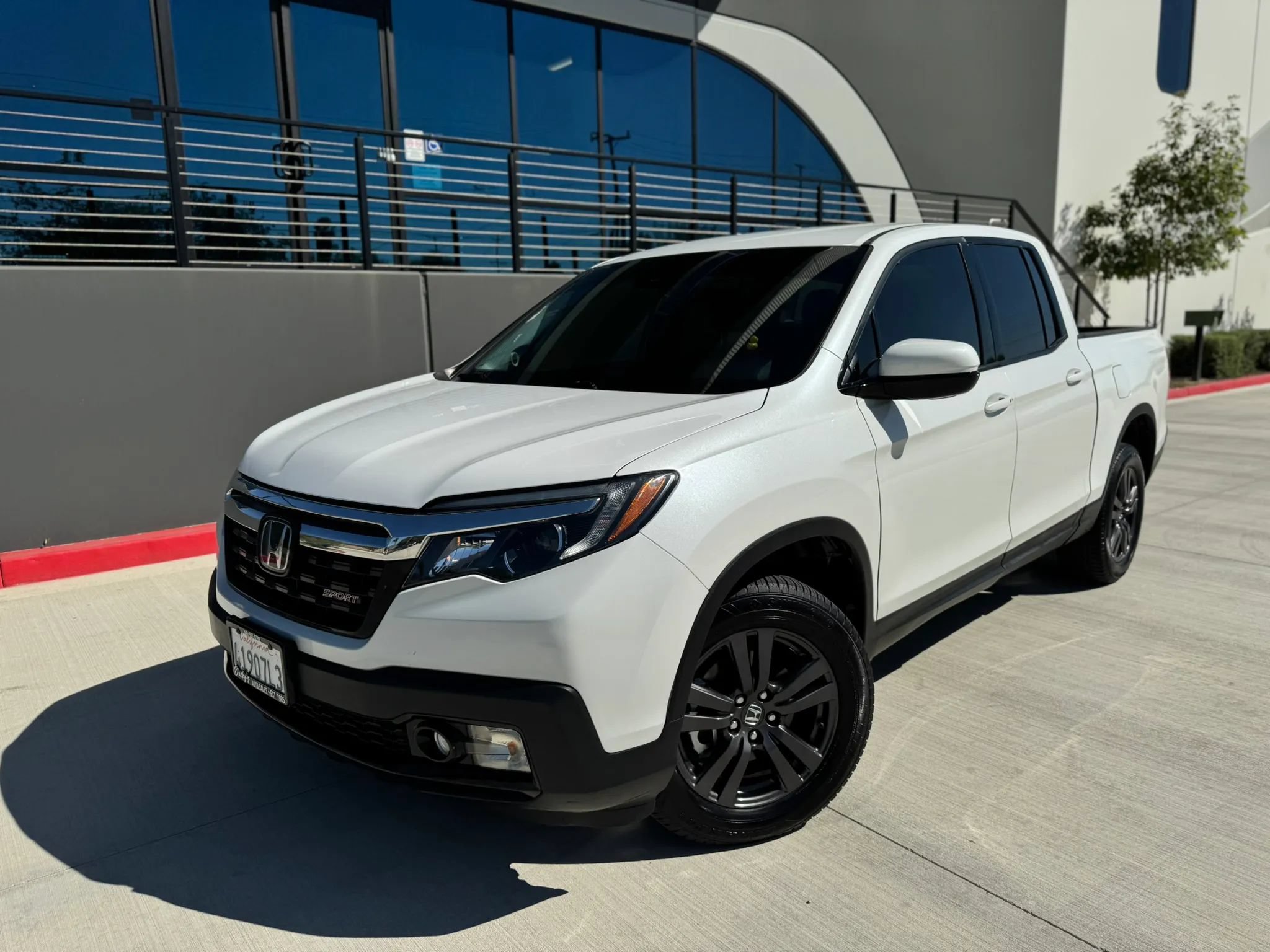 Used 2020 Honda Ridgeline Sport image 1