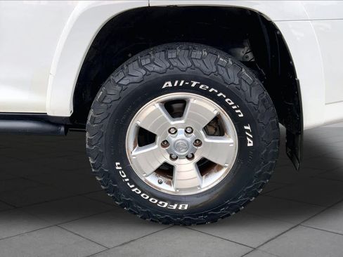 Used 2023 Toyota 4Runner TRD Off-Road Premium w/ Off Road Premium Plus Package AWD/4WD image 11