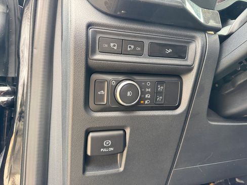 Certified 2022 Ford F150 XLT w/ Equipment Group 302A High image 21