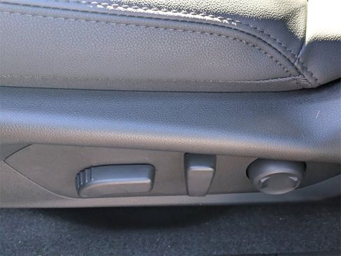 New 2026 Subaru Outback Premium image 22