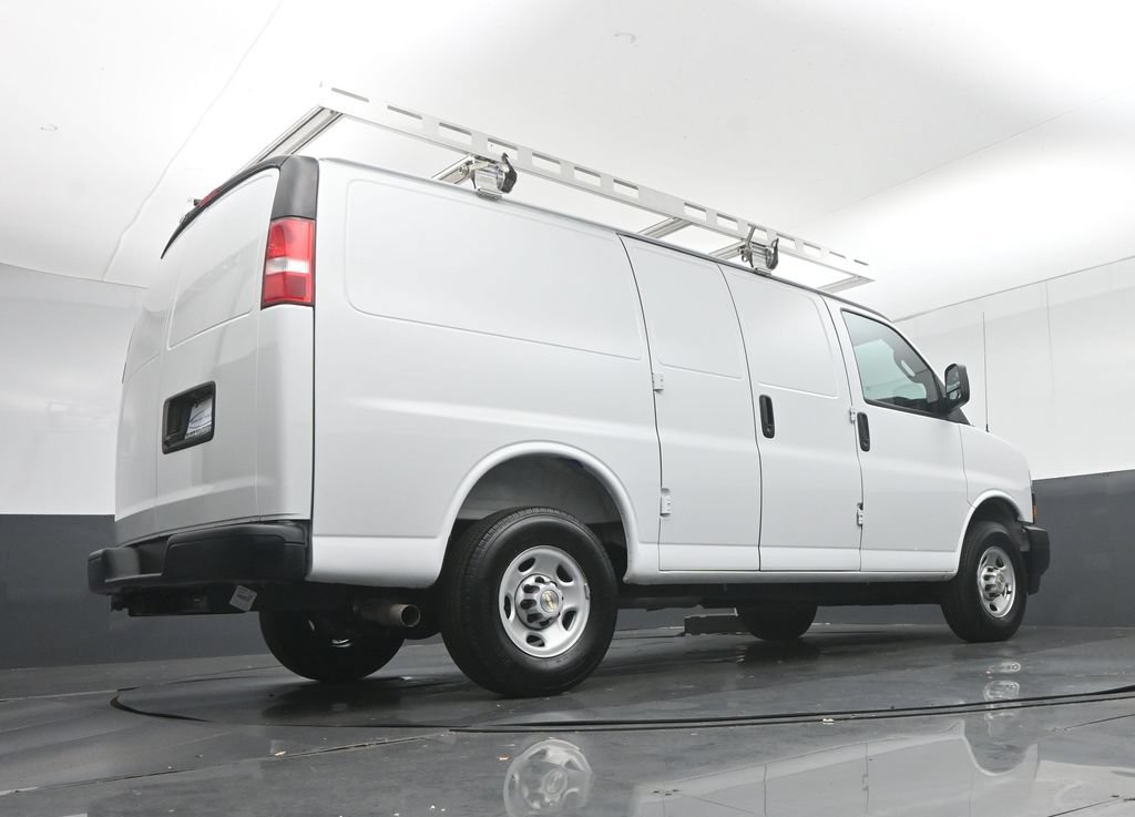 Used 2025 Chevrolet Express 2500 RWD image 51