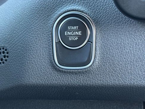 Used 2023 Mercedes-Benz Sprinter 2500 image 21