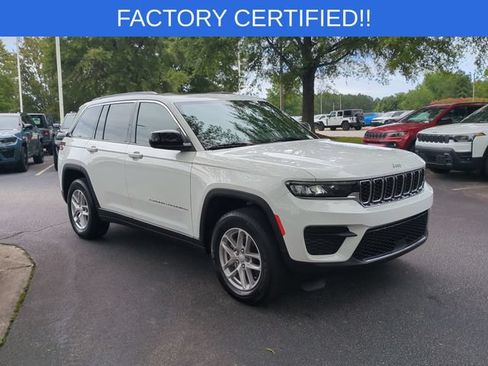 Certified 2025 Jeep Grand Cherokee Laredo X w/ Luxury Tech Group I AWD/4WD image 7