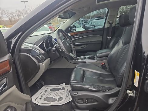 Used 2011 Cadillac SRX Luxury image 9