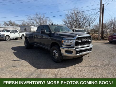Used 2024 RAM 3500 Tradesman w/ Chrome Appearance Group image 3