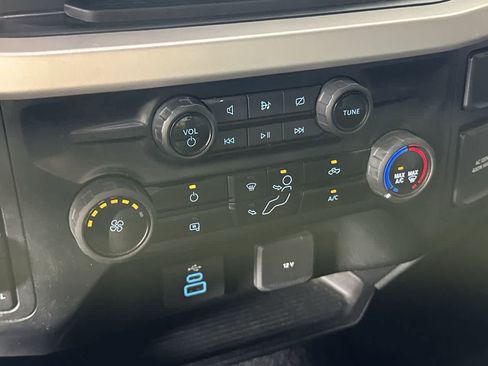 Used 2024 Ford F250 XLT AWD/4WD image 21