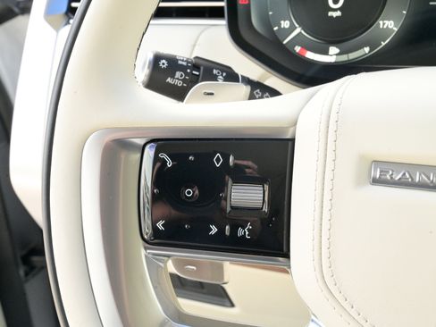 Used 2023 Land Rover Range Rover Autobiography image 22