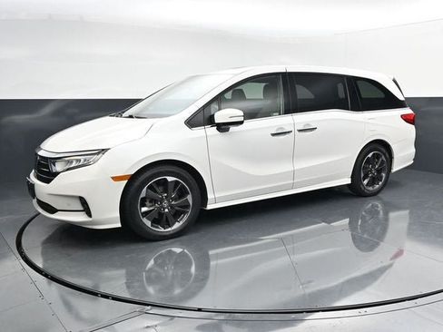 Used 2023 Honda Odyssey Elite image 4