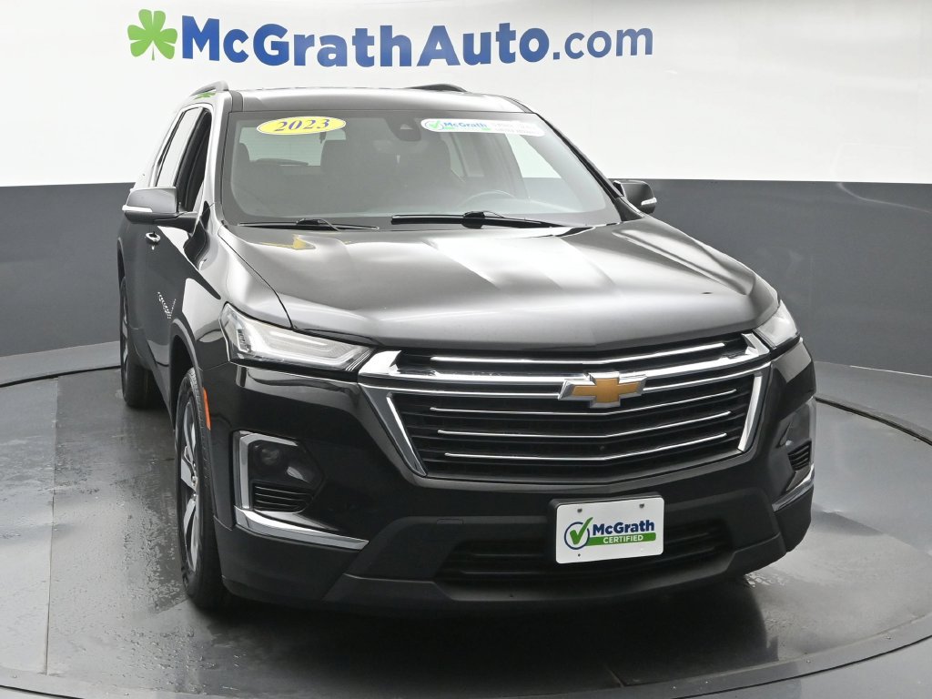 Used 2023 Chevrolet Traverse LT w/ LT Premium Package AWD/4WD image 5