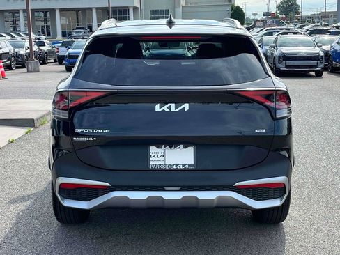 Certified 2025 Kia Sportage EX AWD/4WD image 30