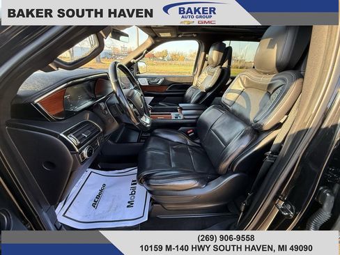 Used 2020 Lincoln Navigator Reserve image 17