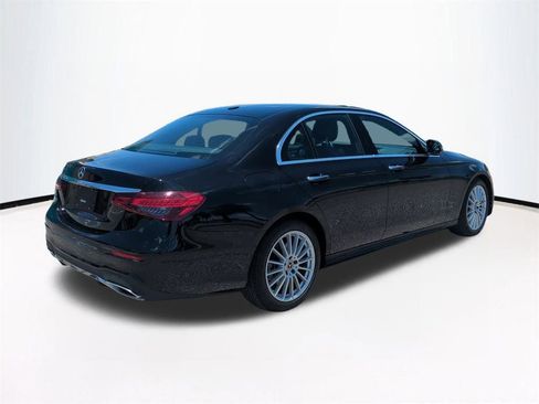 Used 2022 Mercedes-Benz E 350 Sedan image 5