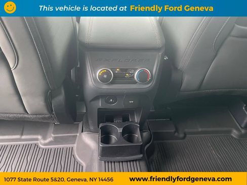 Used 2025 Ford Explorer Active w/ Active Comfort Package AWD/4WD image 36