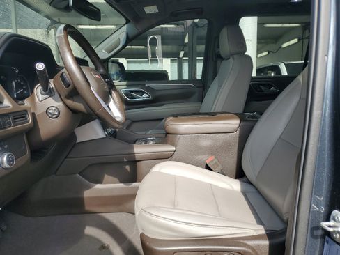 Used 2021 GMC Yukon SLT w/ SLT Premium Package image 19