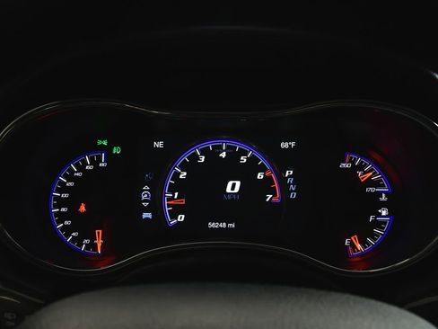 Used 2018 Jeep Grand Cherokee SRT w/ Trailer Tow Group IV AWD/4WD image 38