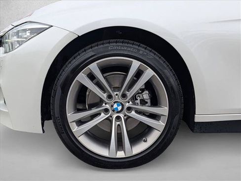 Used 2017 BMW 330i Sedan RWD image 25