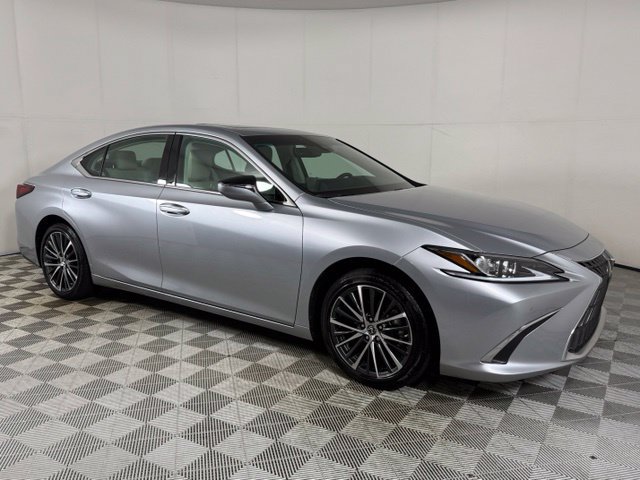 Used 2025 Lexus ES 350 w/ Premium Package FWD image 11