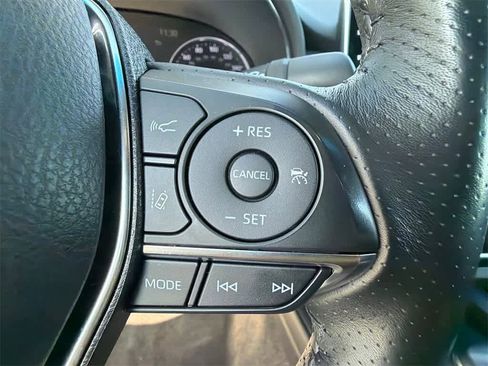 Used 2021 Toyota Avalon XSE image 23