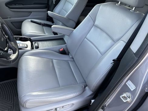 Used 2018 Honda Pilot Touring image 15