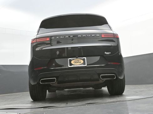 Used 2024 Land Rover Range Rover Sport Dynamic SE image 37