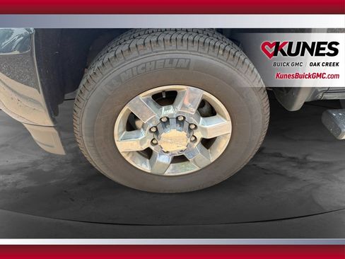 Used 2018 GMC Sierra 3500 Denali w/ Duramax Plus Package AWD/4WD image 13