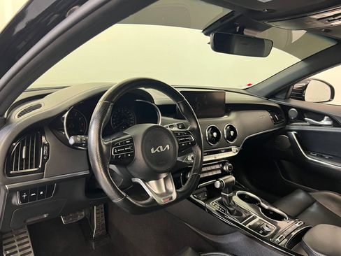 Used 2022 Kia Stinger GT-Line w/ Sun & Sound Package image 4