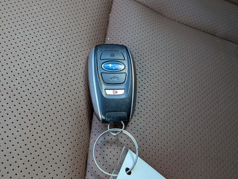 Used 2025 Subaru Outback Touring XT image 29