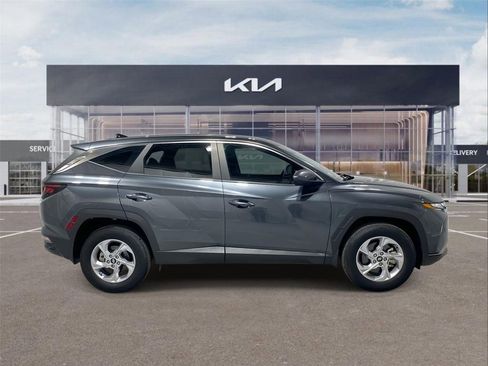 Used 2024 Hyundai Tucson SE image 9