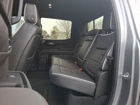 Used 2024 GMC Sierra 1500 AT4X image 10