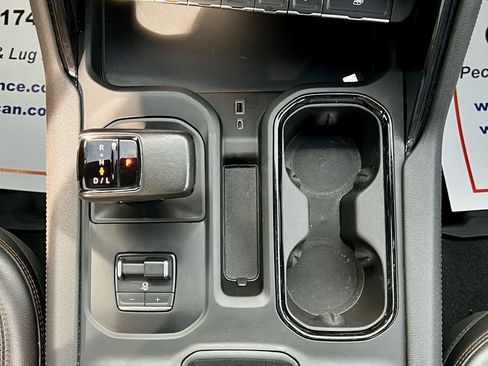 Used 2022 GMC Sierra 1500 AT4 w/ AT4 Premium Package image 40