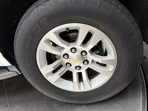 Used 2015 Chevrolet Tahoe LT RWD image 9