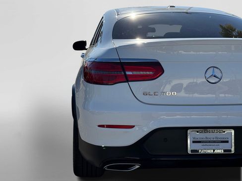 Used 2019 Mercedes-Benz GLC 300 4MATIC Coupe image 12