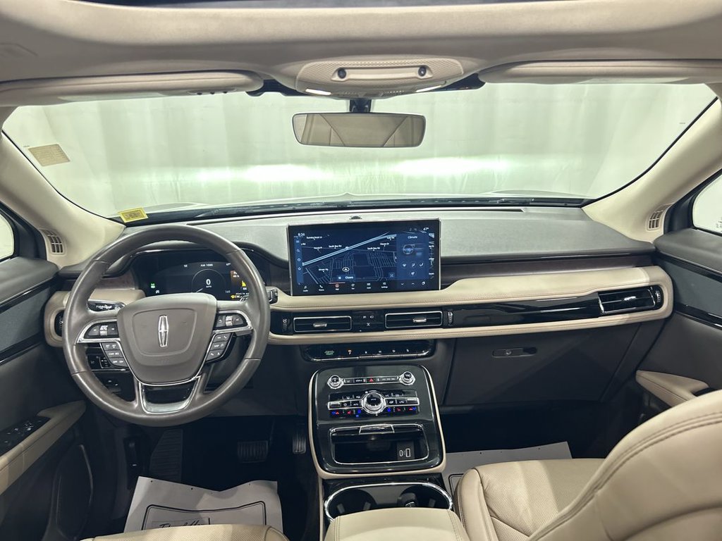 Used 2023 Lincoln Nautilus Reserve AWD/4WD image 19
