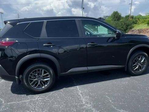 Used 2023 Nissan Rogue S FWD image 9