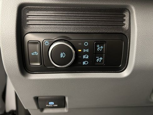 New 2026 Ford F250 XL w/ XL Chrome Package image 19